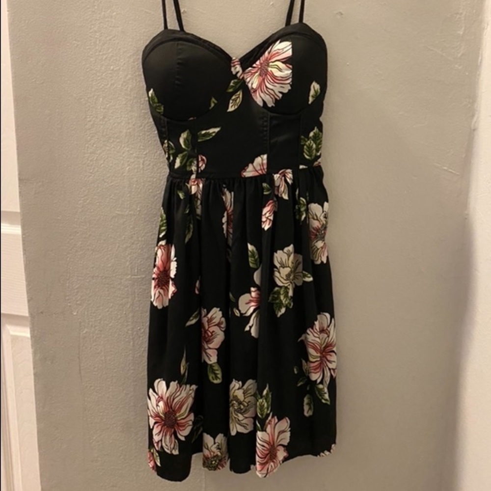 Floral corset-style sun dress